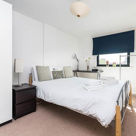 Fantastic 1 Bed Flat Stratford Lägenhet London Exteriör bild