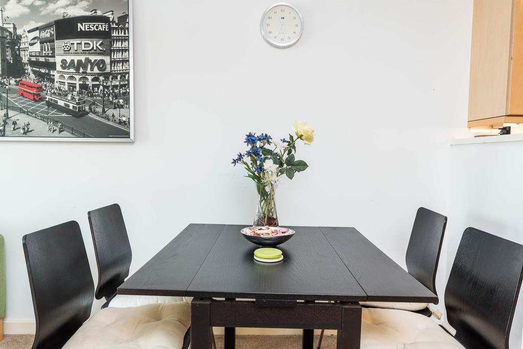 Fantastic 1 Bed Flat Stratford Lägenhet London Exteriör bild